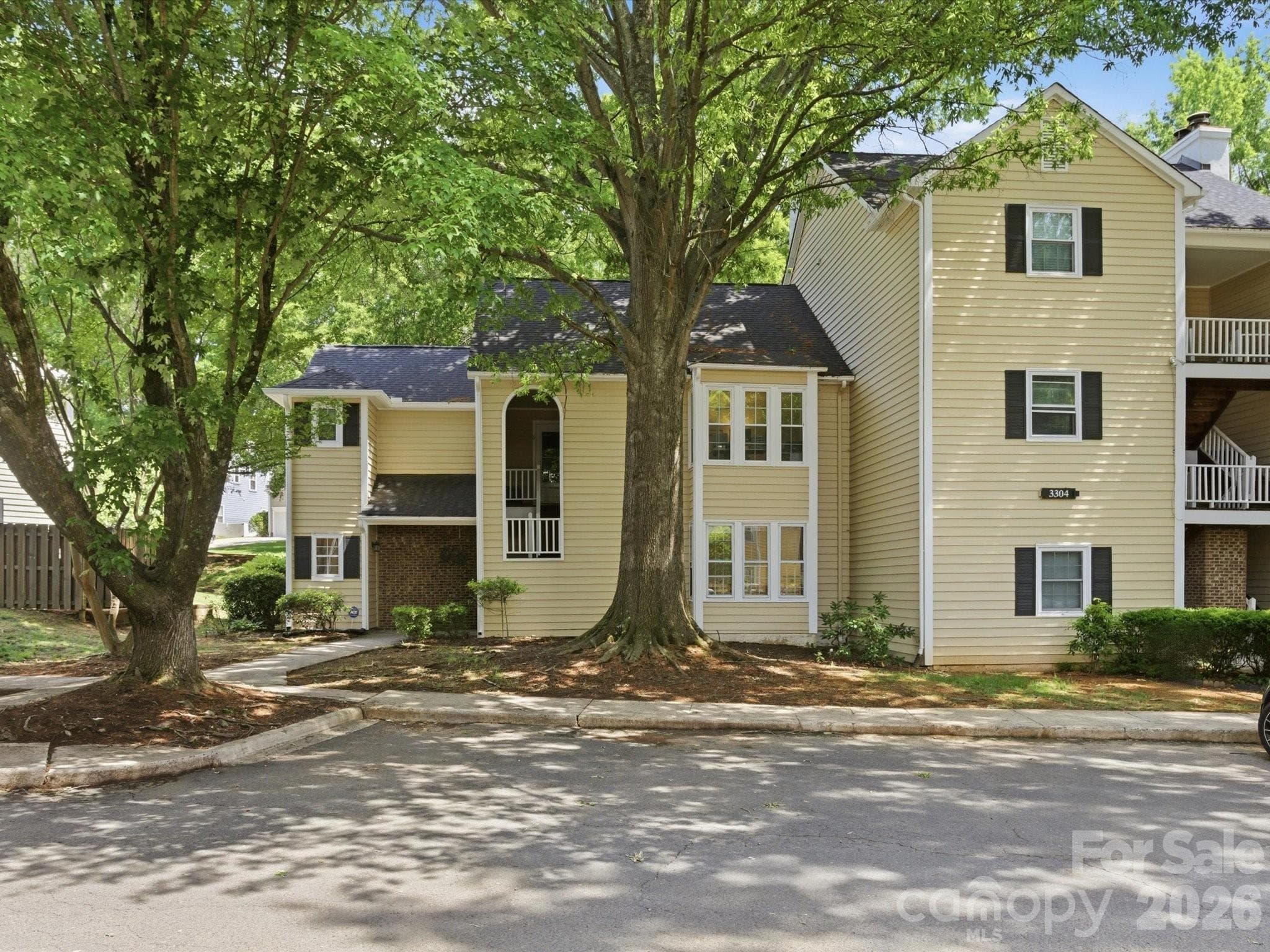 Condominium at Charlotte, photo 2 of 23