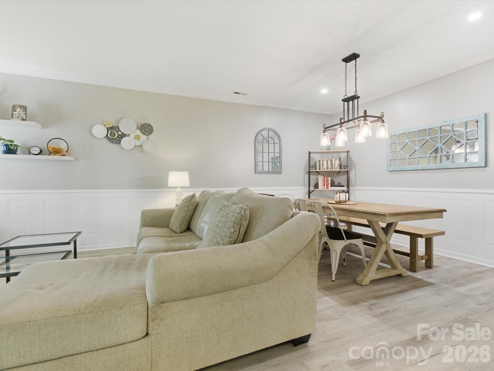Condominium at Charlotte, photo 5 of 23
