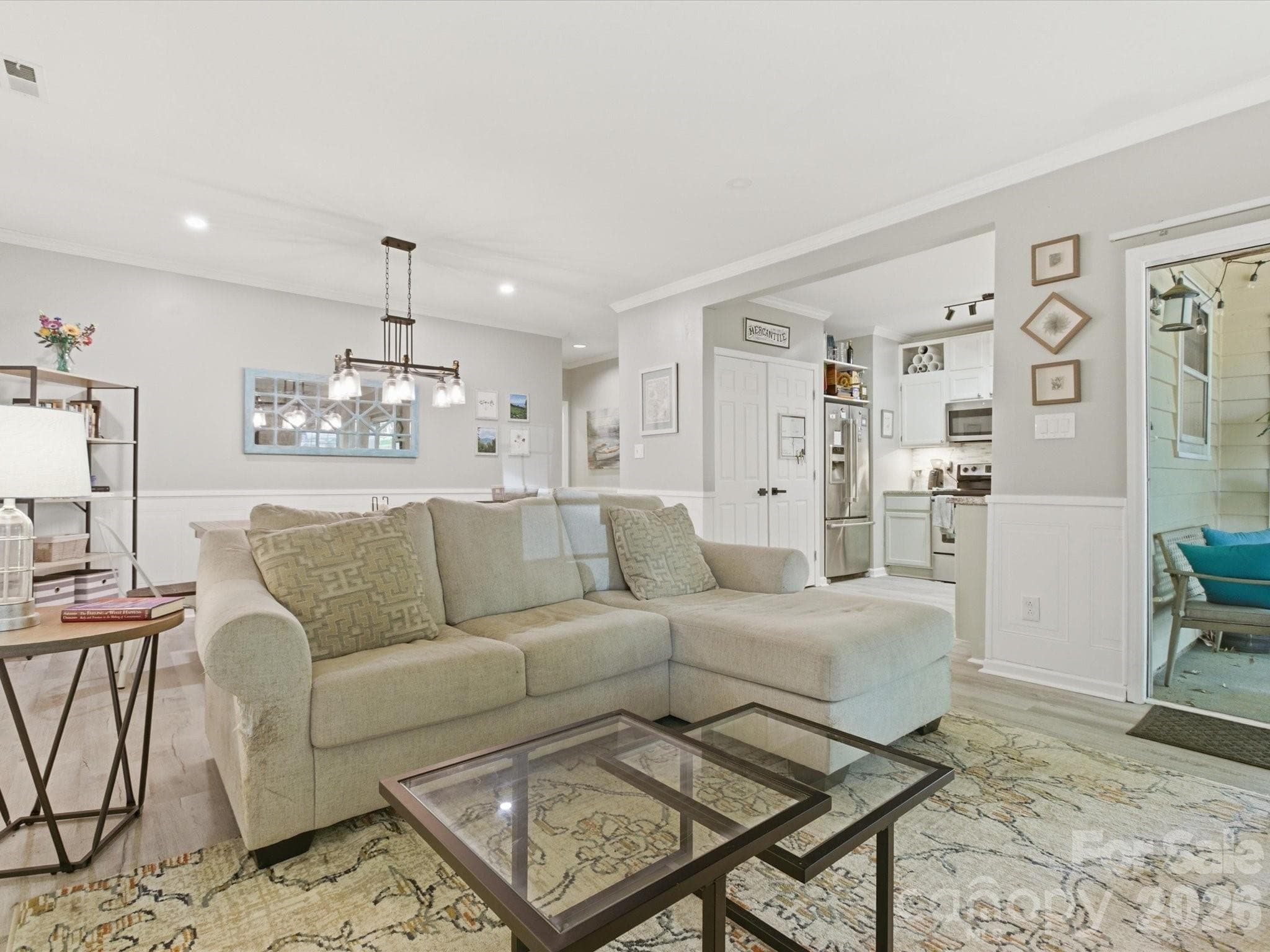 Condominium at Charlotte, photo 7 of 23