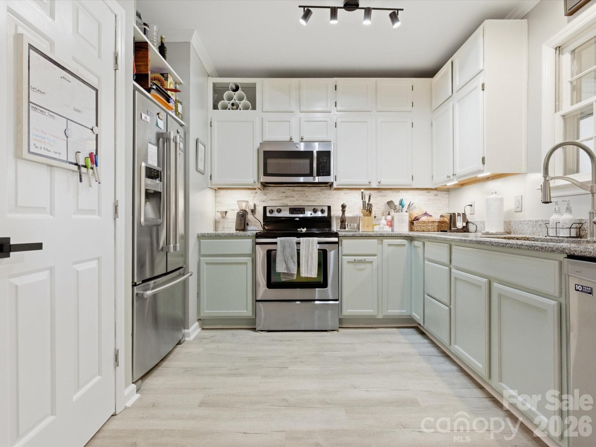 Condominium at Charlotte, photo 11 of 23