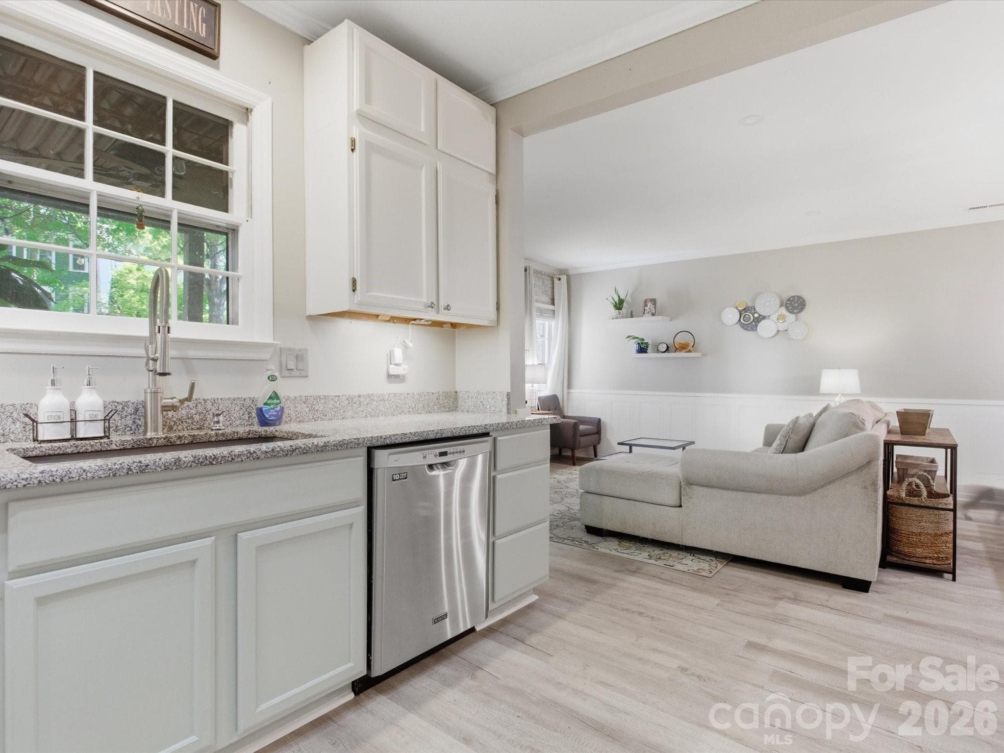 Condominium at Charlotte, photo 13 of 23