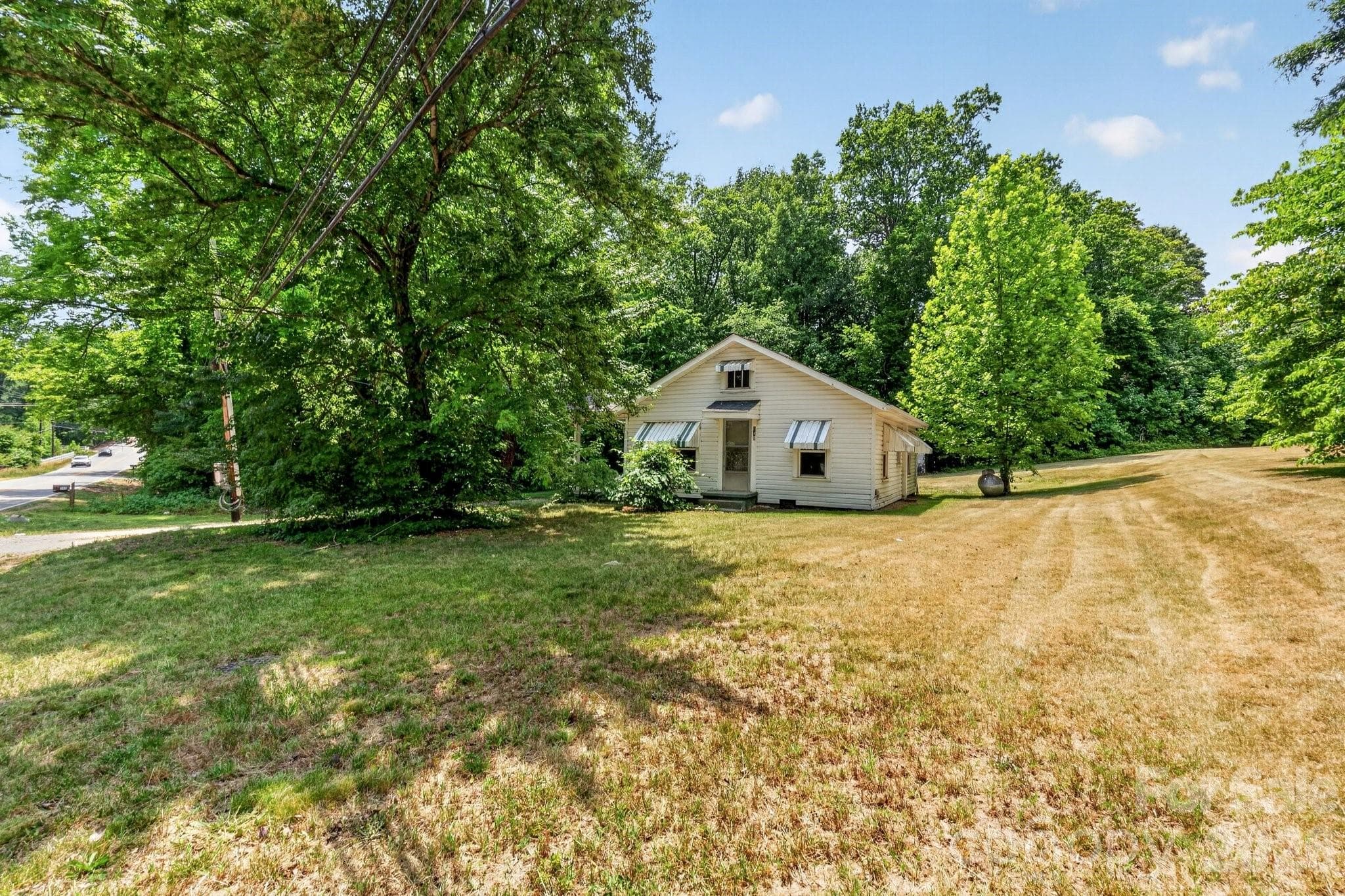 large lot with water and sewer - Mooresville