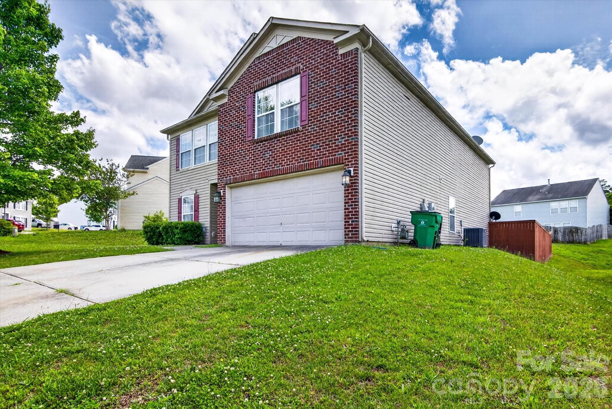 Single Family Residence at 1533 Bray Drive, Charlotte, photo 2 of 46