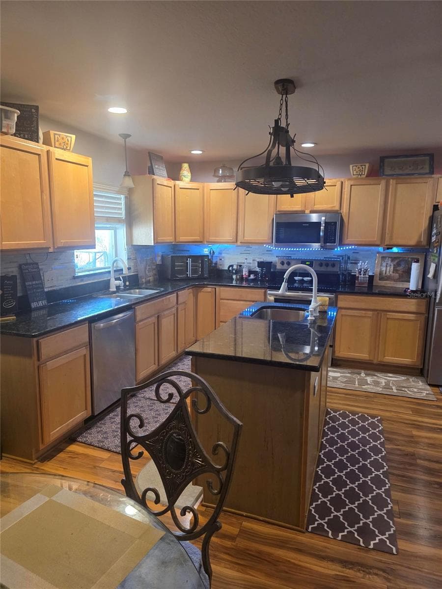 Single Family Residence at 959 THOMAS RD, EAGLE LAKE, photo 19 of 46