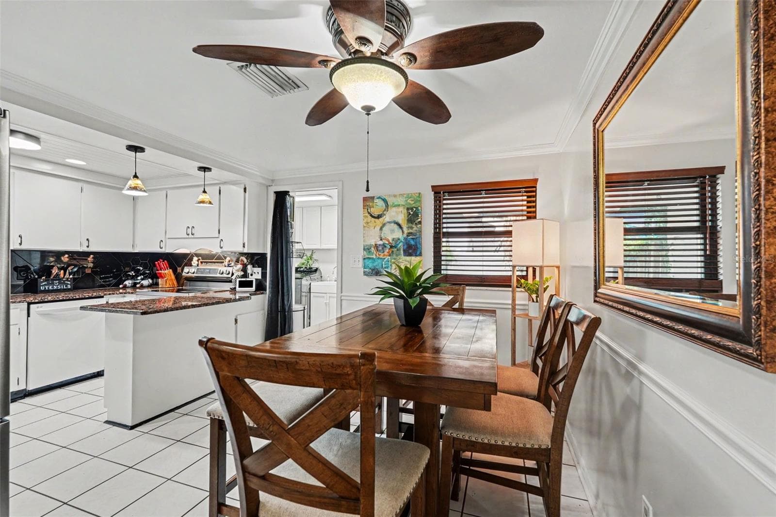Single Family Residence at 8115 N OLA AVE, TAMPA, photo 11 of 38