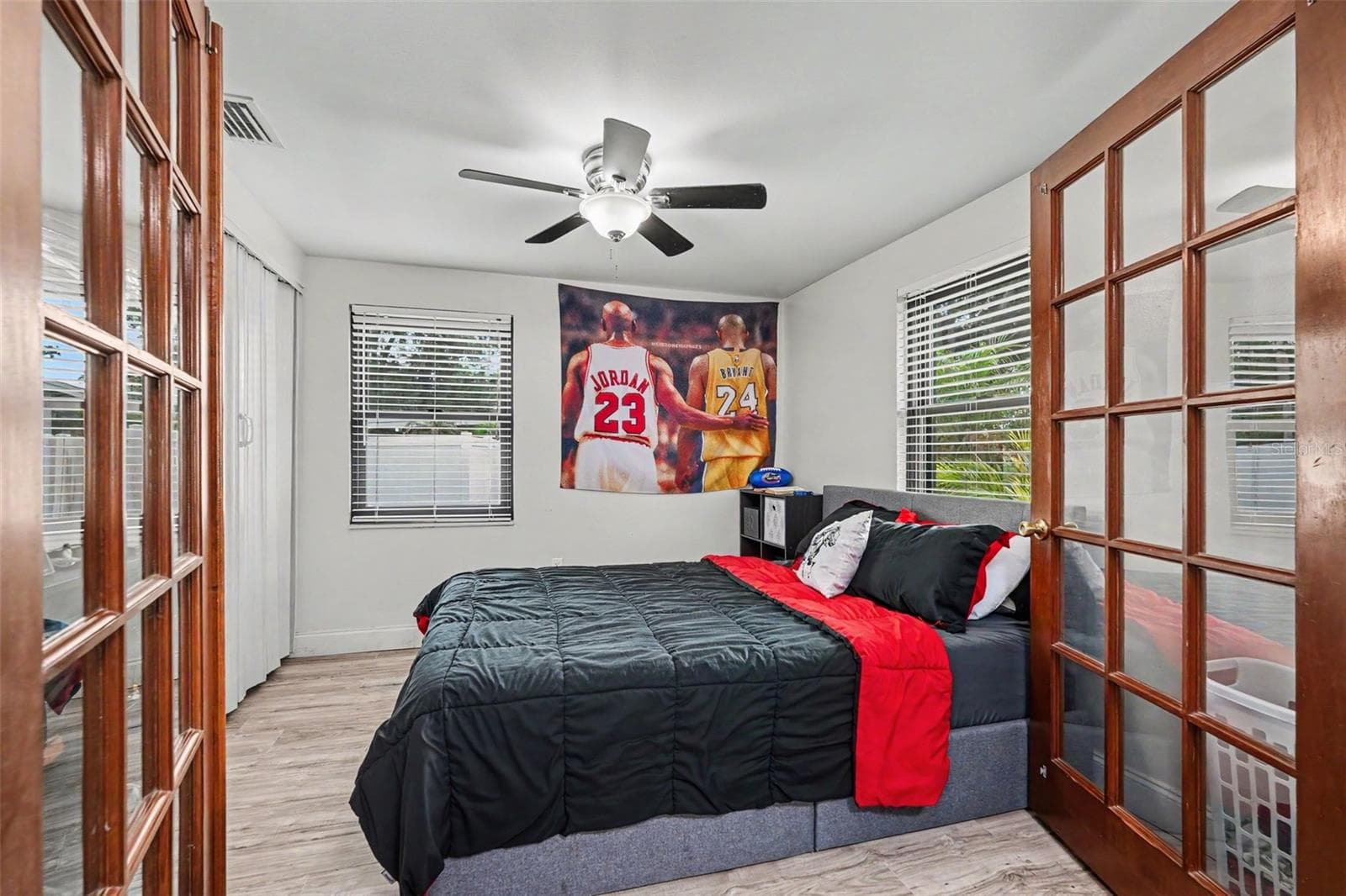 Single Family Residence at 8115 N OLA AVE, TAMPA, photo 24 of 38