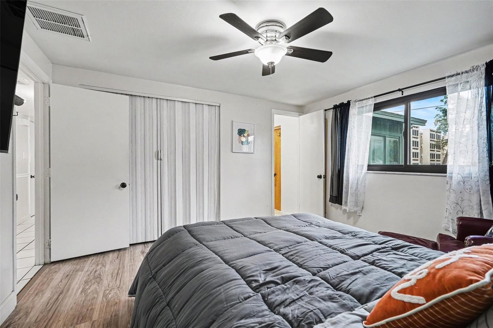 Single Family Residence at 8115 N OLA AVE, TAMPA, photo 26 of 38