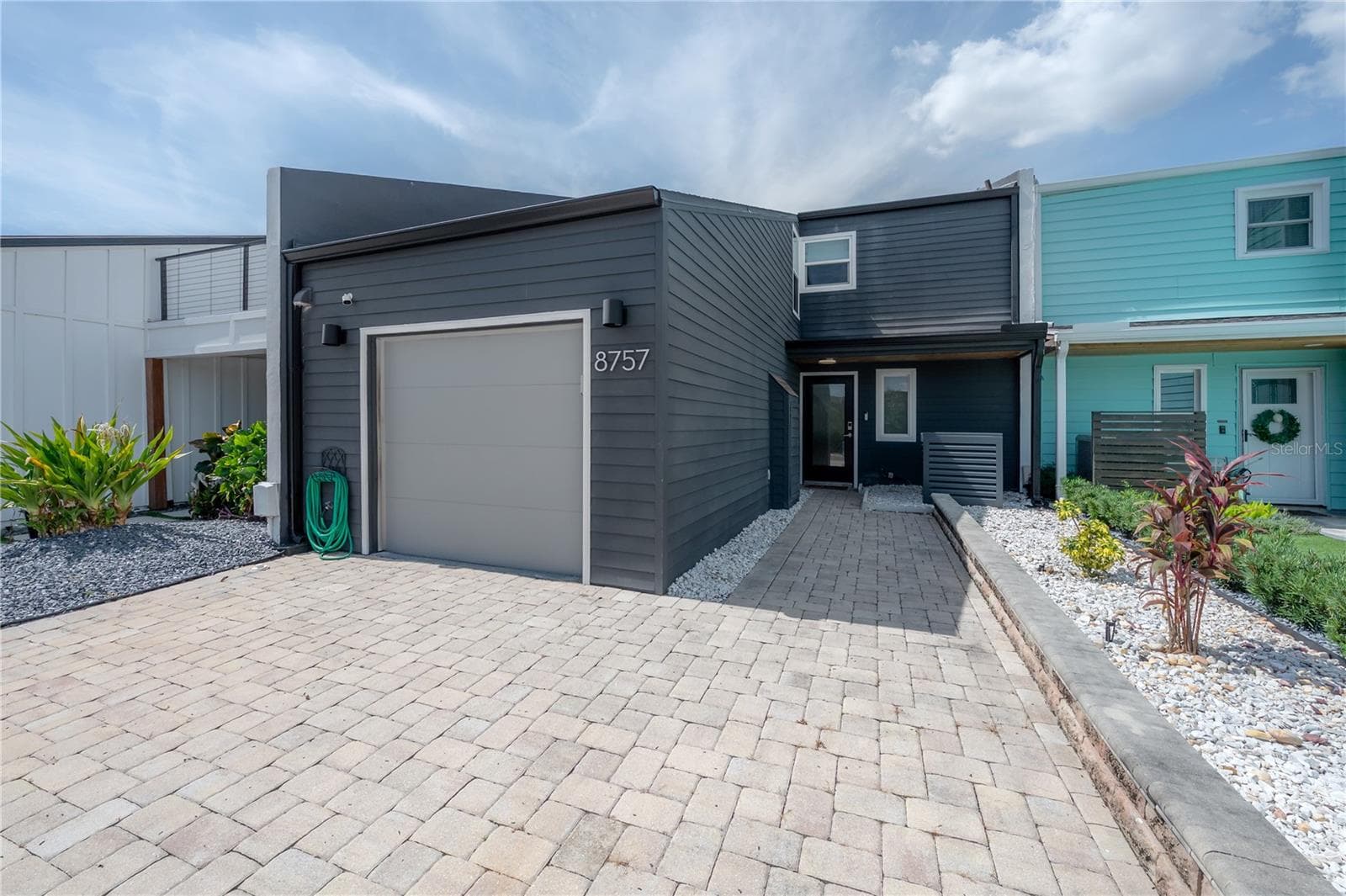 8757 BAY POINTE DR