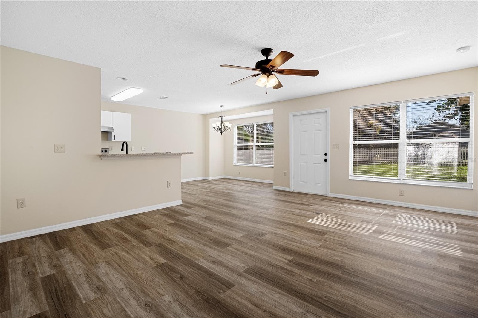 Single Family Residence at 10314 PATRICK DR, LEESBURG, photo 16 of 27