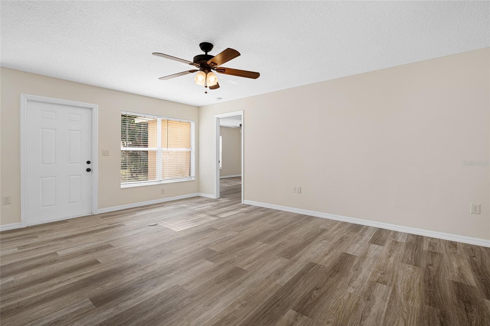 Single Family Residence at 10314 PATRICK DR, LEESBURG, photo 18 of 27
