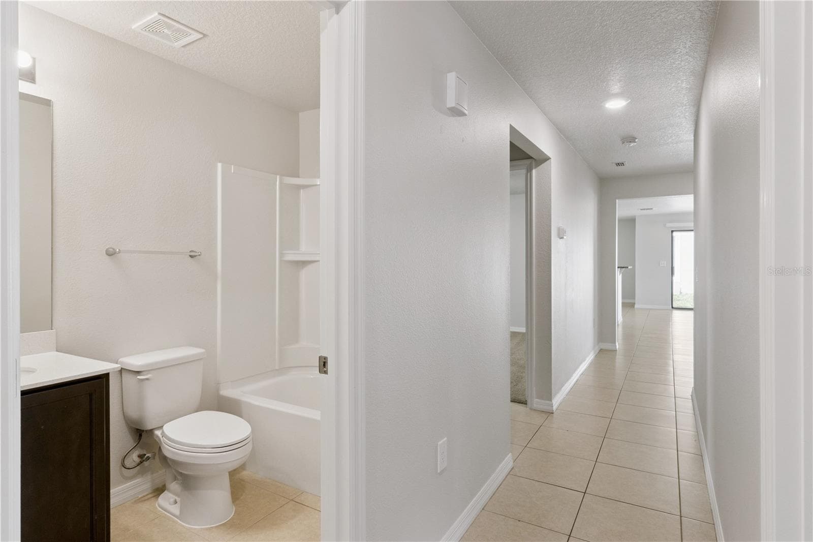 Single Family Residence at 6535 BAIKAL PL, LAKELAND, photo 6 of 46