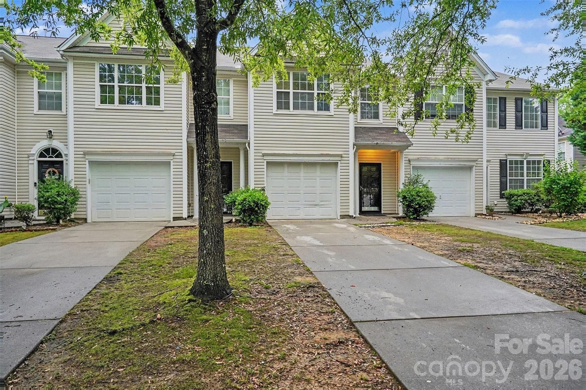Townhouse at Charlotte, photo 2 of 25
