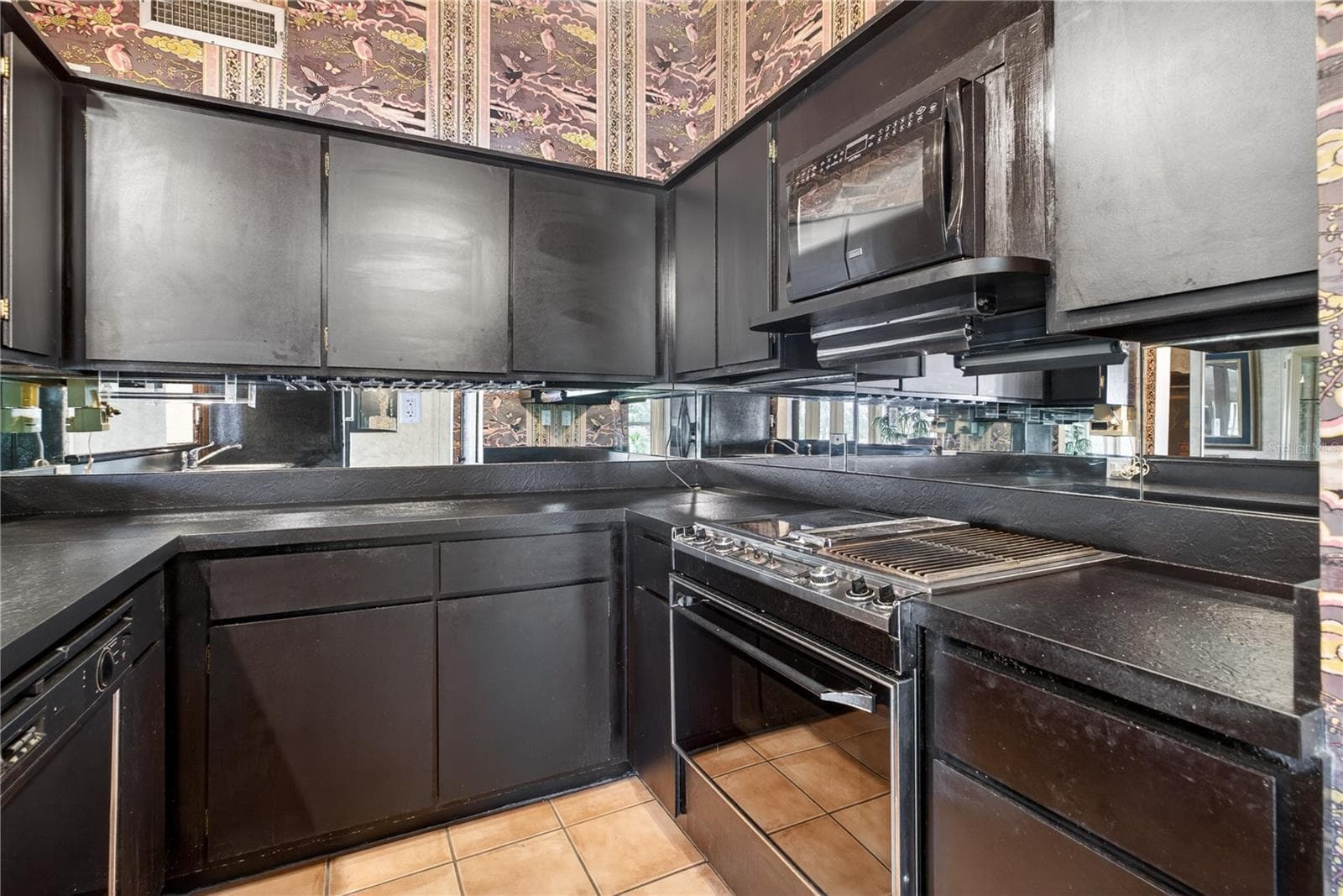 Condominium at 200 MAITLAND AVE #128, ALTAMONTE SPRINGS, photo 12 of 33
