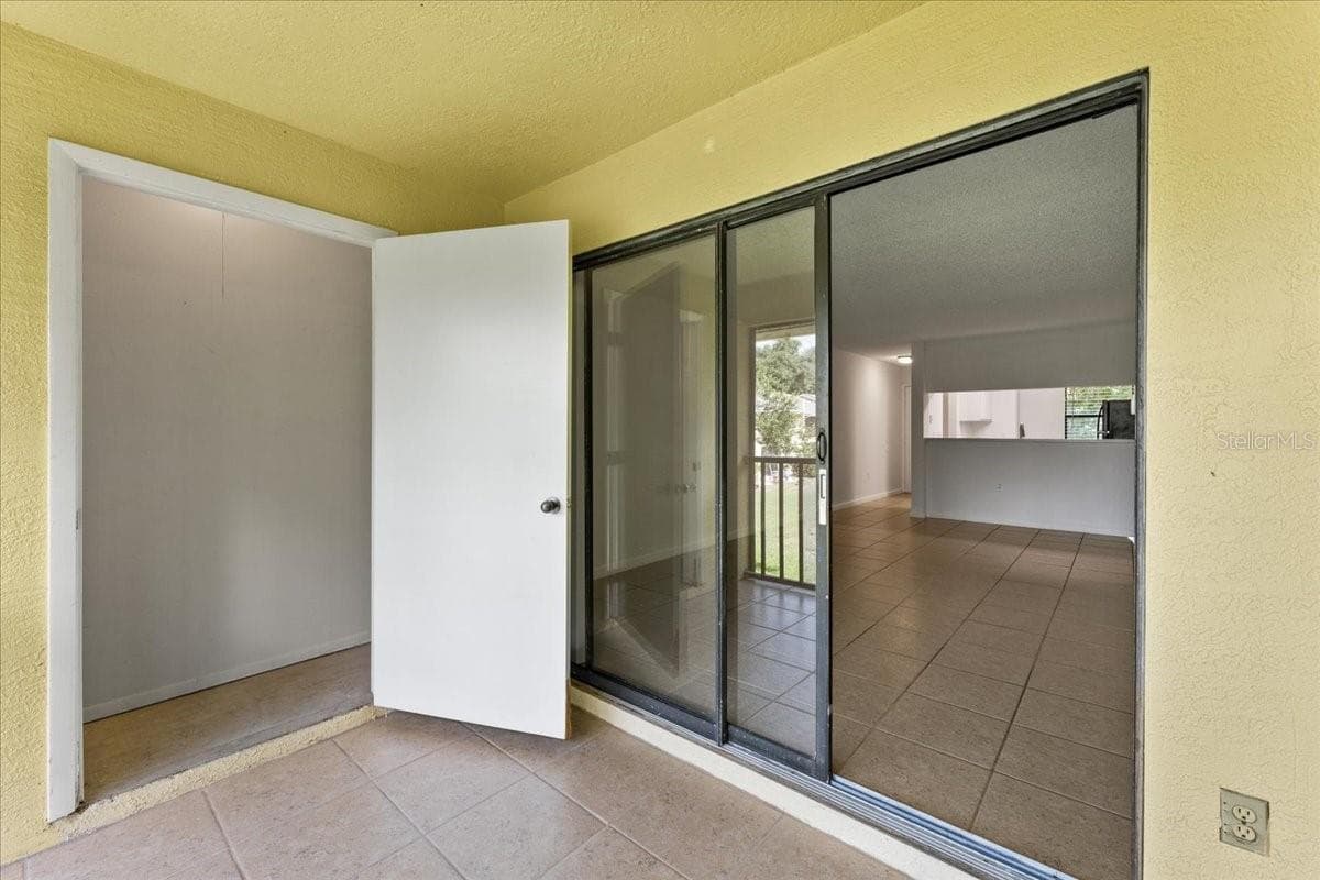 Extra storage on balcony - 3001 58TH AVE S #1106, ST PETERSBURG