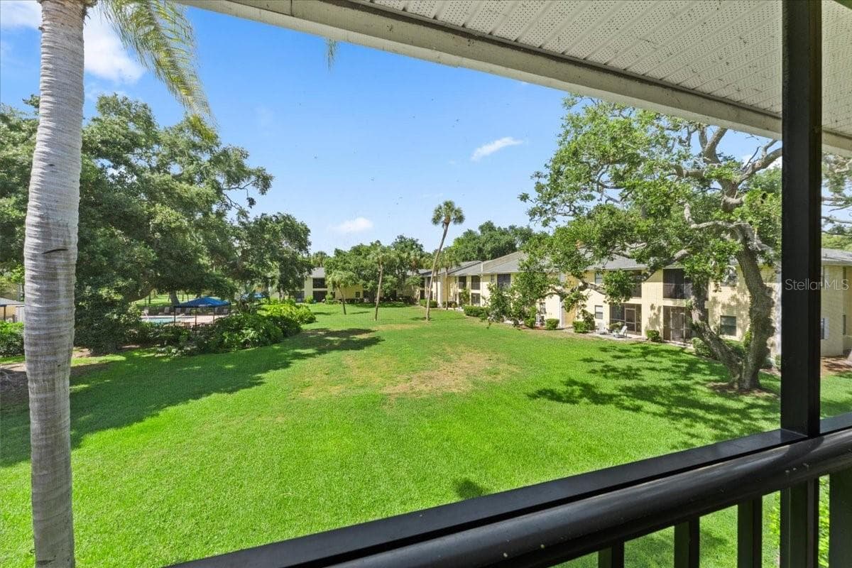 Lush view - 3001 58TH AVE S #1106, ST PETERSBURG