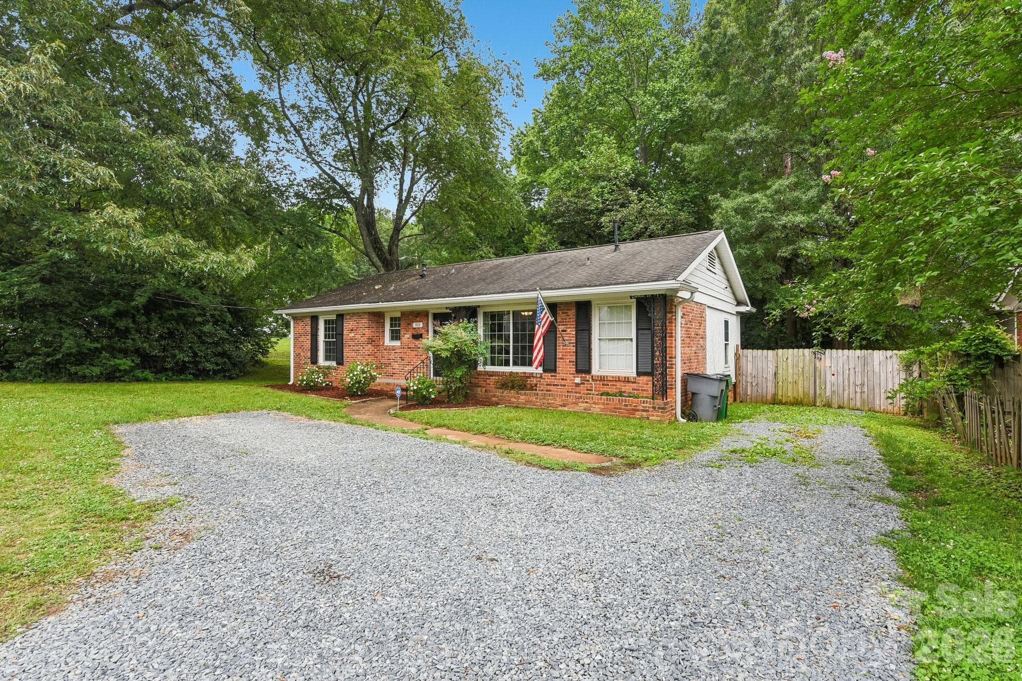 Single Family Residence at Charlotte, photo 2 of 25