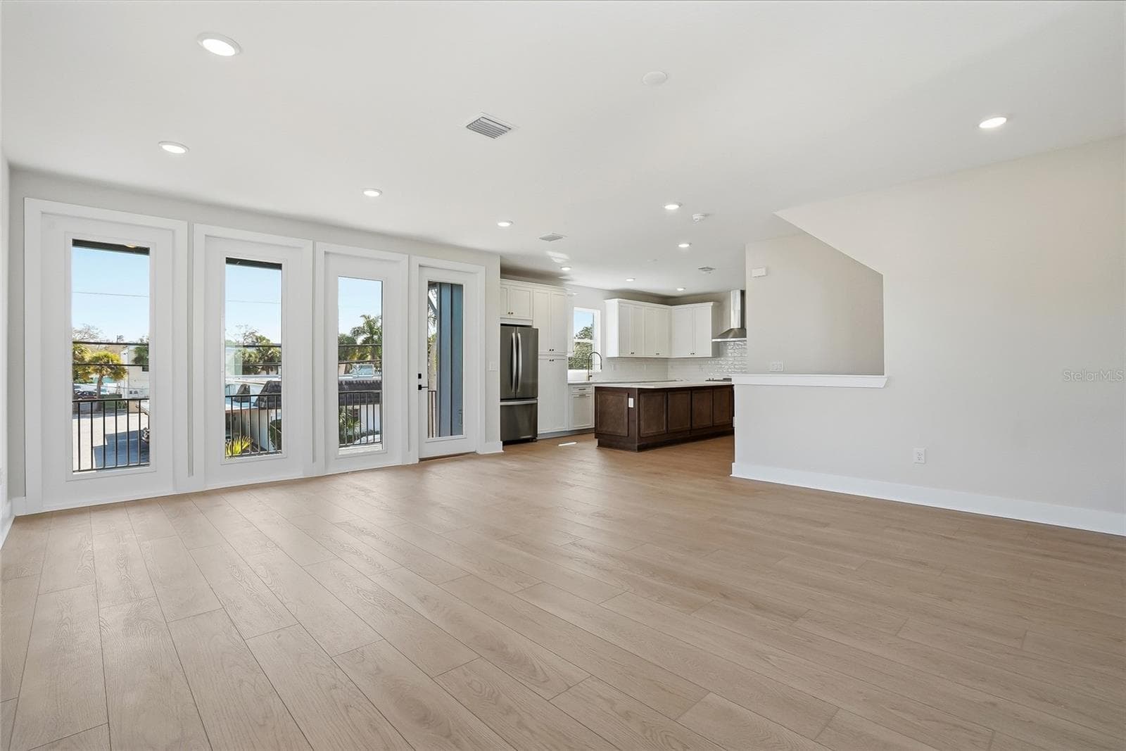 Townhouse at 3005 1ST AVE N, ST PETERSBURG, photo 13 of 50