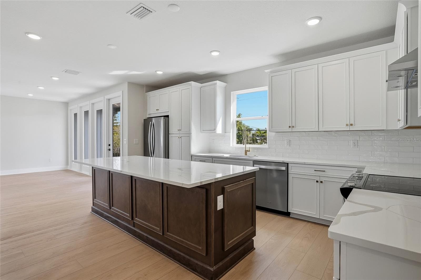 Townhouse at 3005 1ST AVE N, ST PETERSBURG, photo 18 of 50