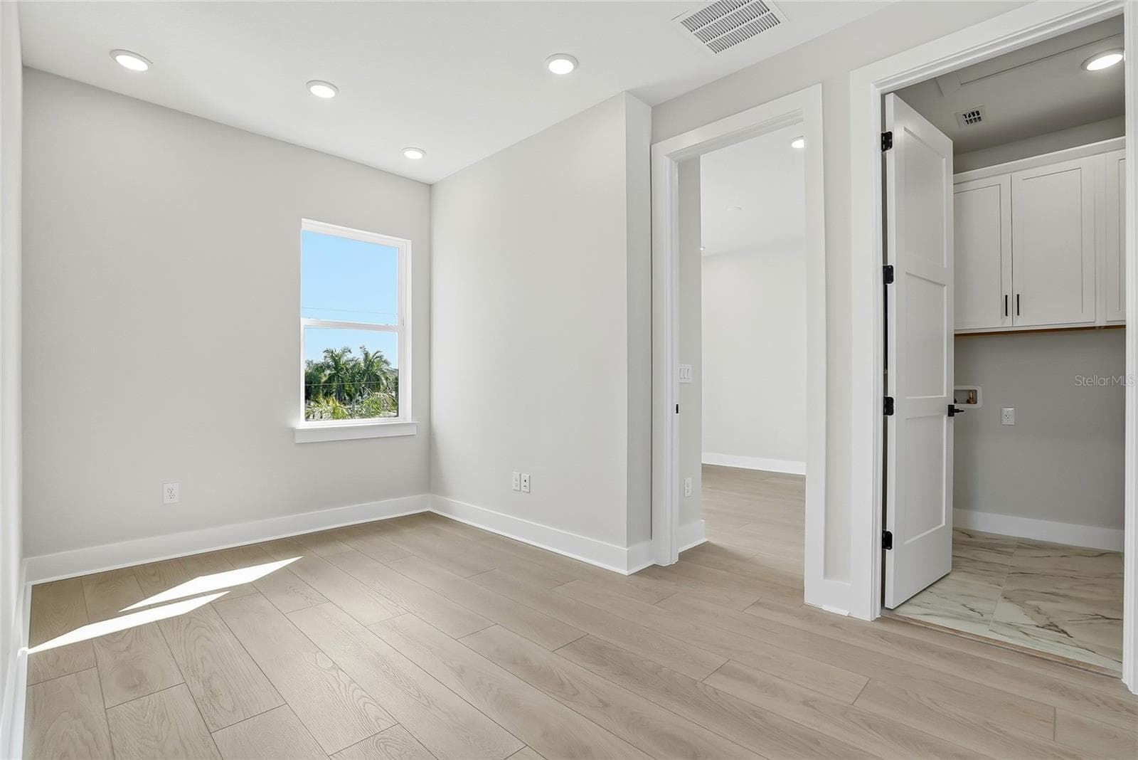 Townhouse at 3005 1ST AVE N, ST PETERSBURG, photo 38 of 50
