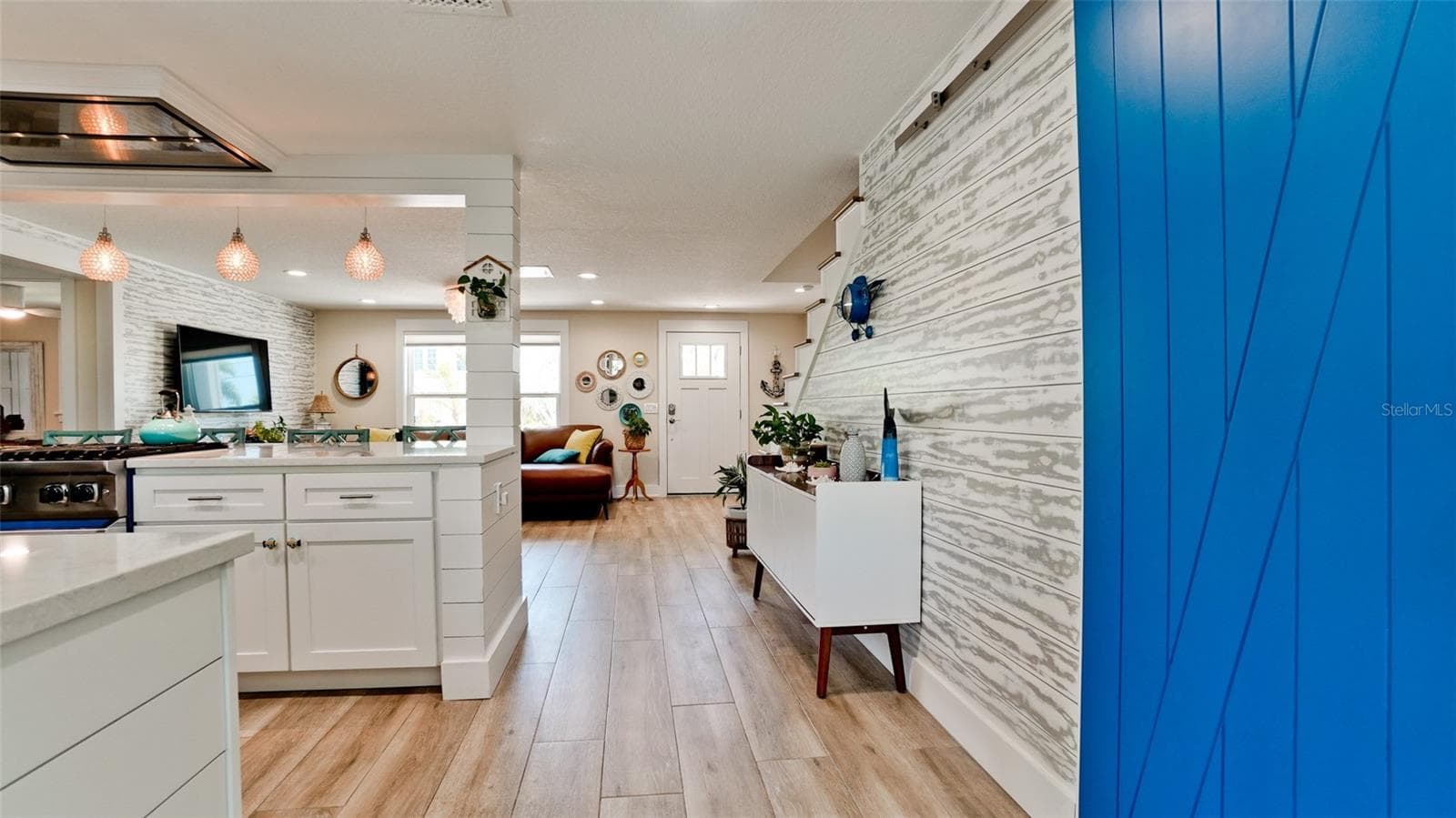 Single Family Residence at 522 68TH ST, HOLMES BEACH, photo 9 of 80