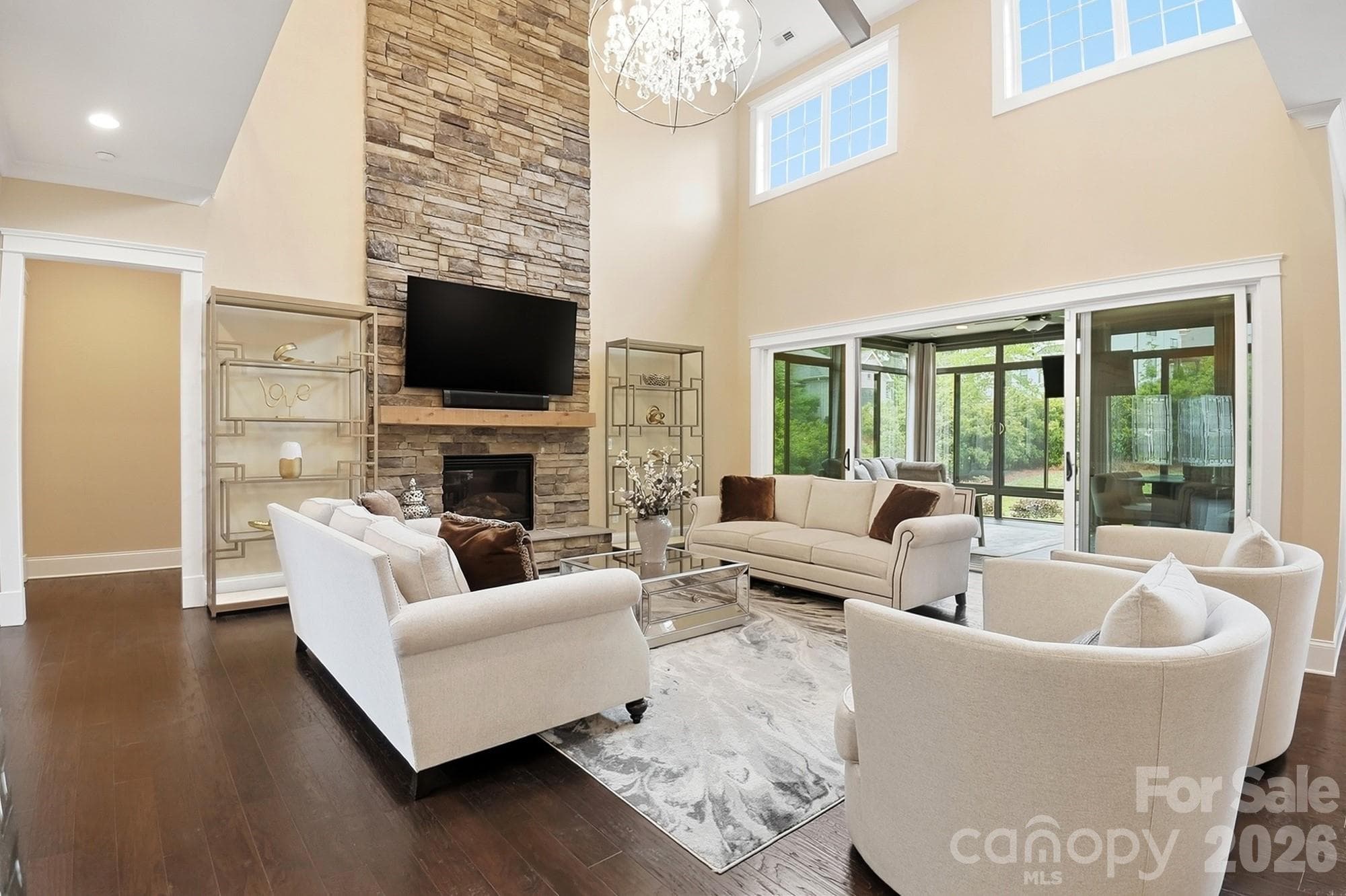 Single Family Residence at 7626 Deerfield Manor Drive, Charlotte, photo 5 of 48