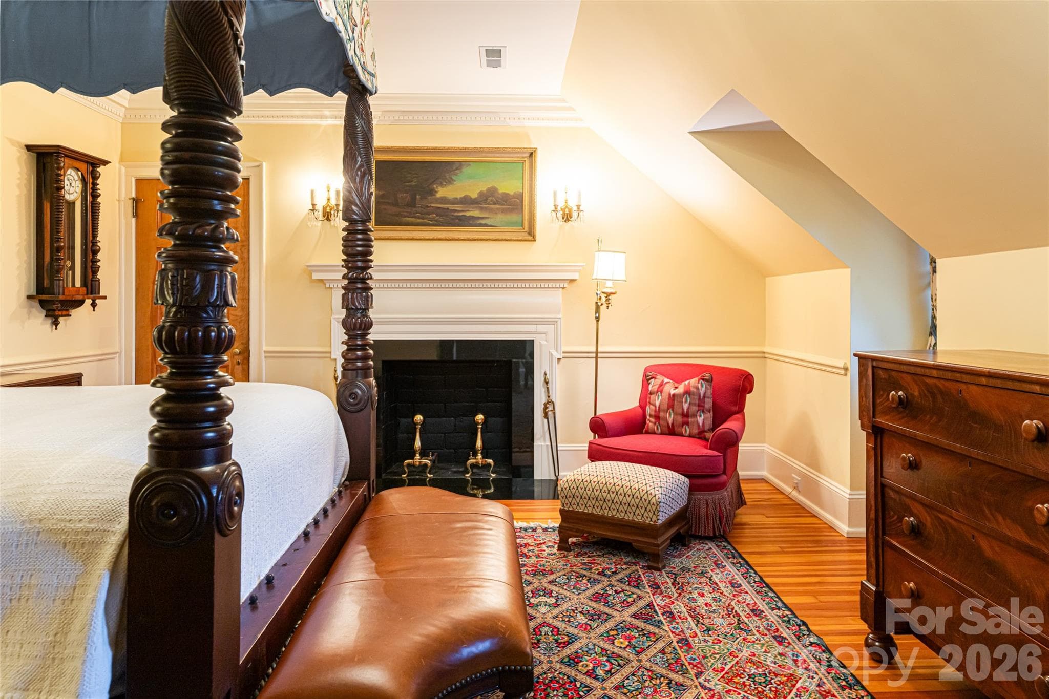 Upstairs Guest Room 1 - 324 Vanderbilt Road, Asheville