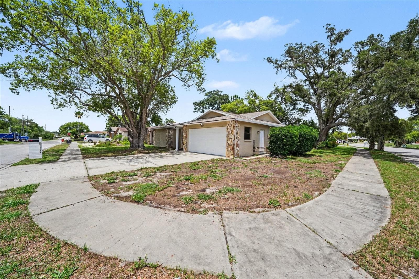 Single Family Residence at 11424 SCALLOP DR, PORT RICHEY, photo 3 of 26