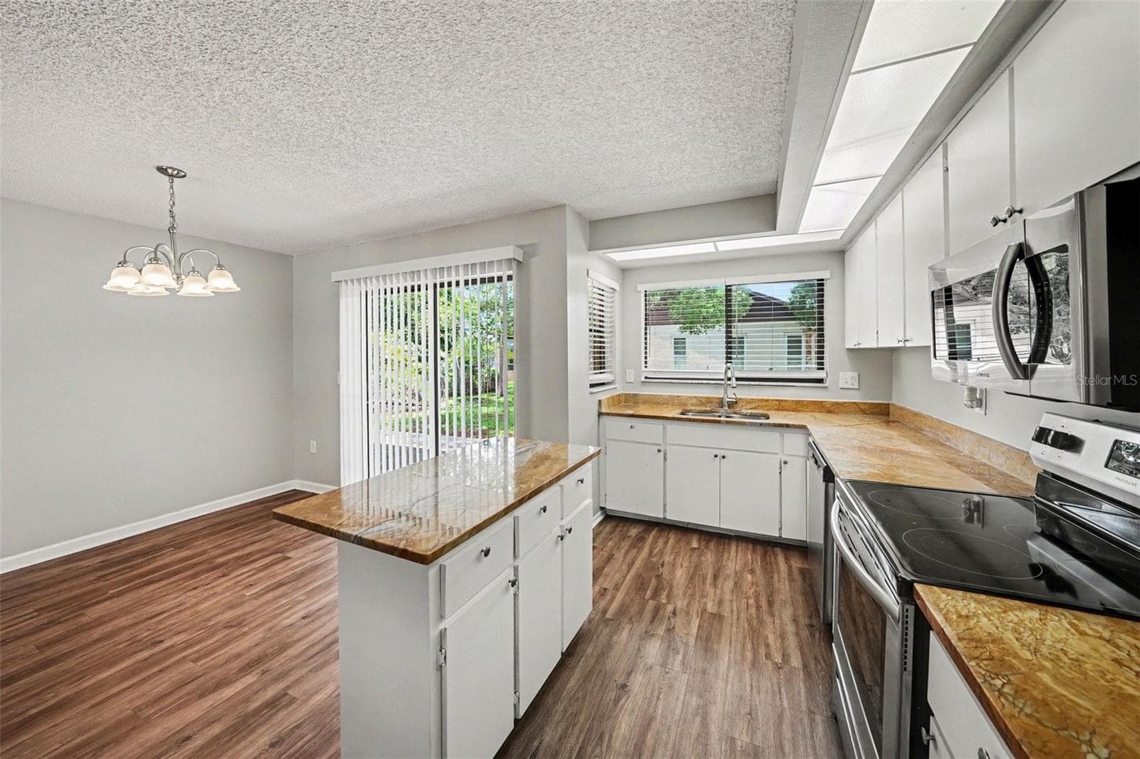 Single Family Residence at 11424 SCALLOP DR, PORT RICHEY, photo 8 of 26