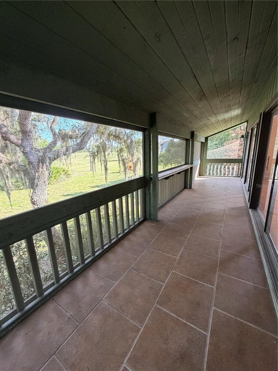 Single Family Residence at 8 CANTERBURY DR, HAINES CITY, photo 25 of 47