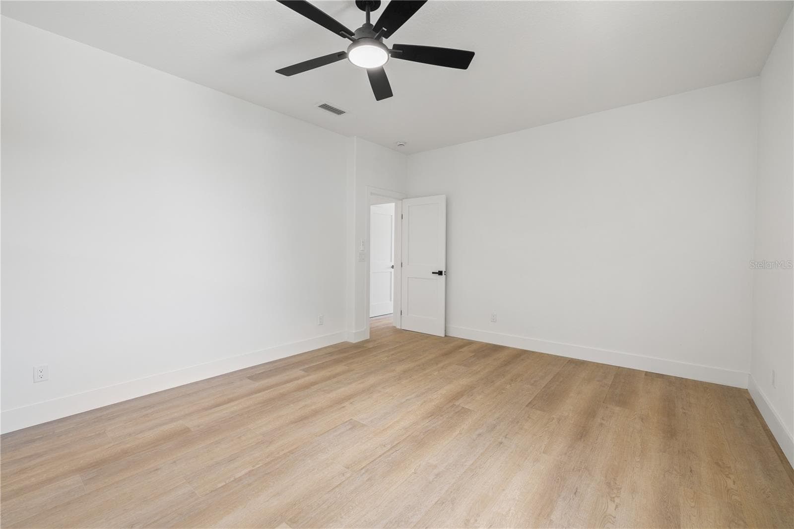 Single Family Residence at 10640 LAKE MINNEOLA SHRS, CLERMONT, photo 69 of 99