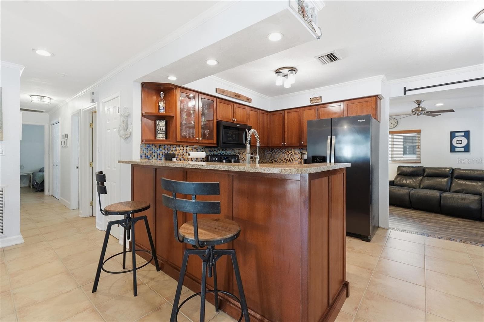 Single Family Residence at 961 LEXINGTON DR, DUNEDIN, photo 4 of 57