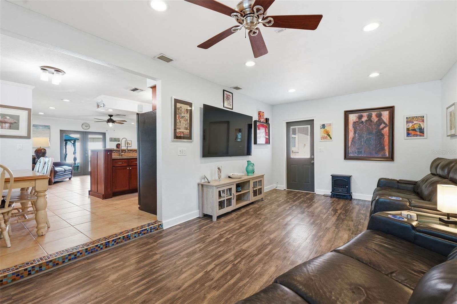 Single Family Residence at 961 LEXINGTON DR, DUNEDIN, photo 14 of 57