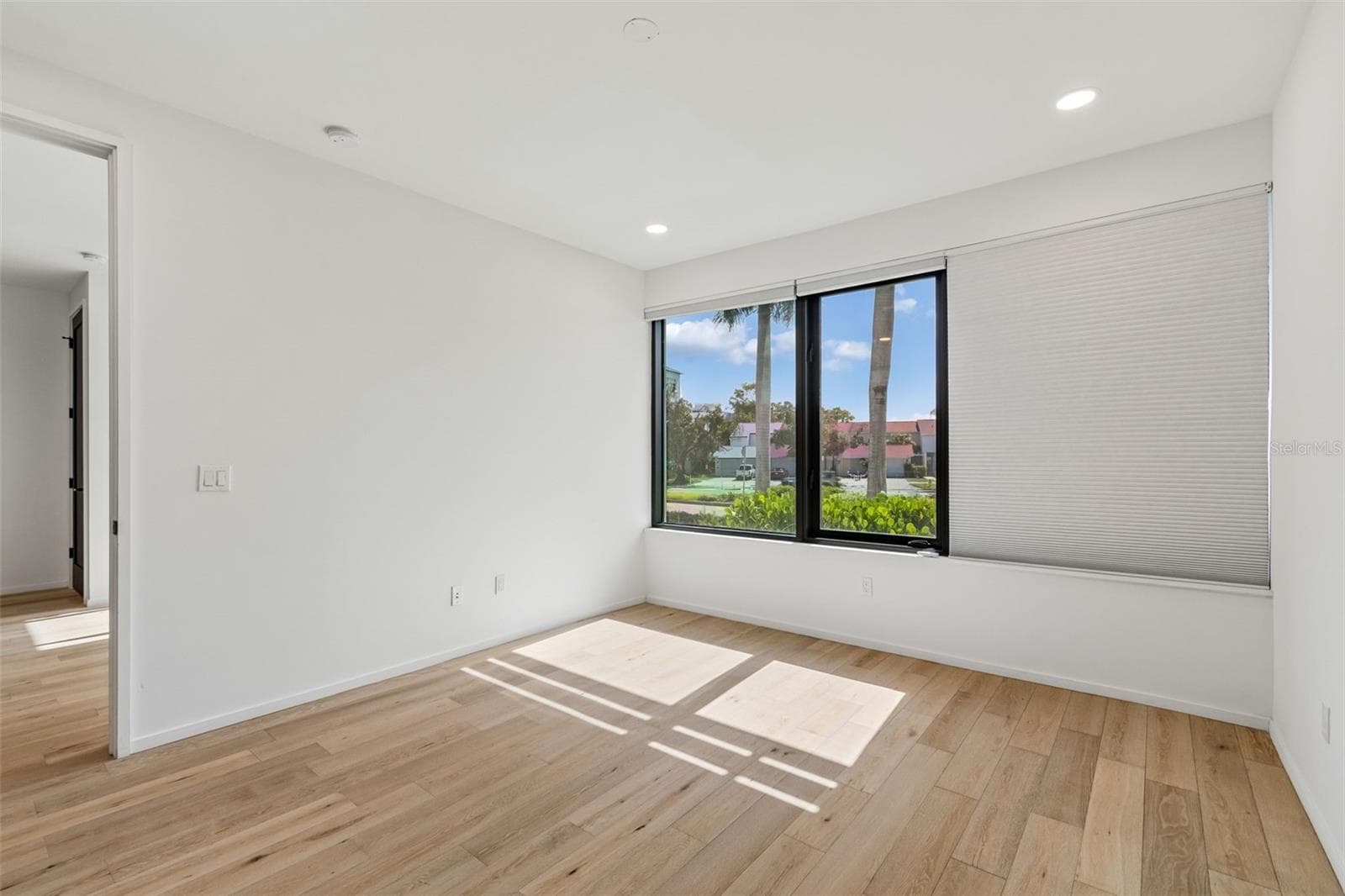 Townhouse at 94 W DAVIS BLVD., TAMPA, photo 20 of 100