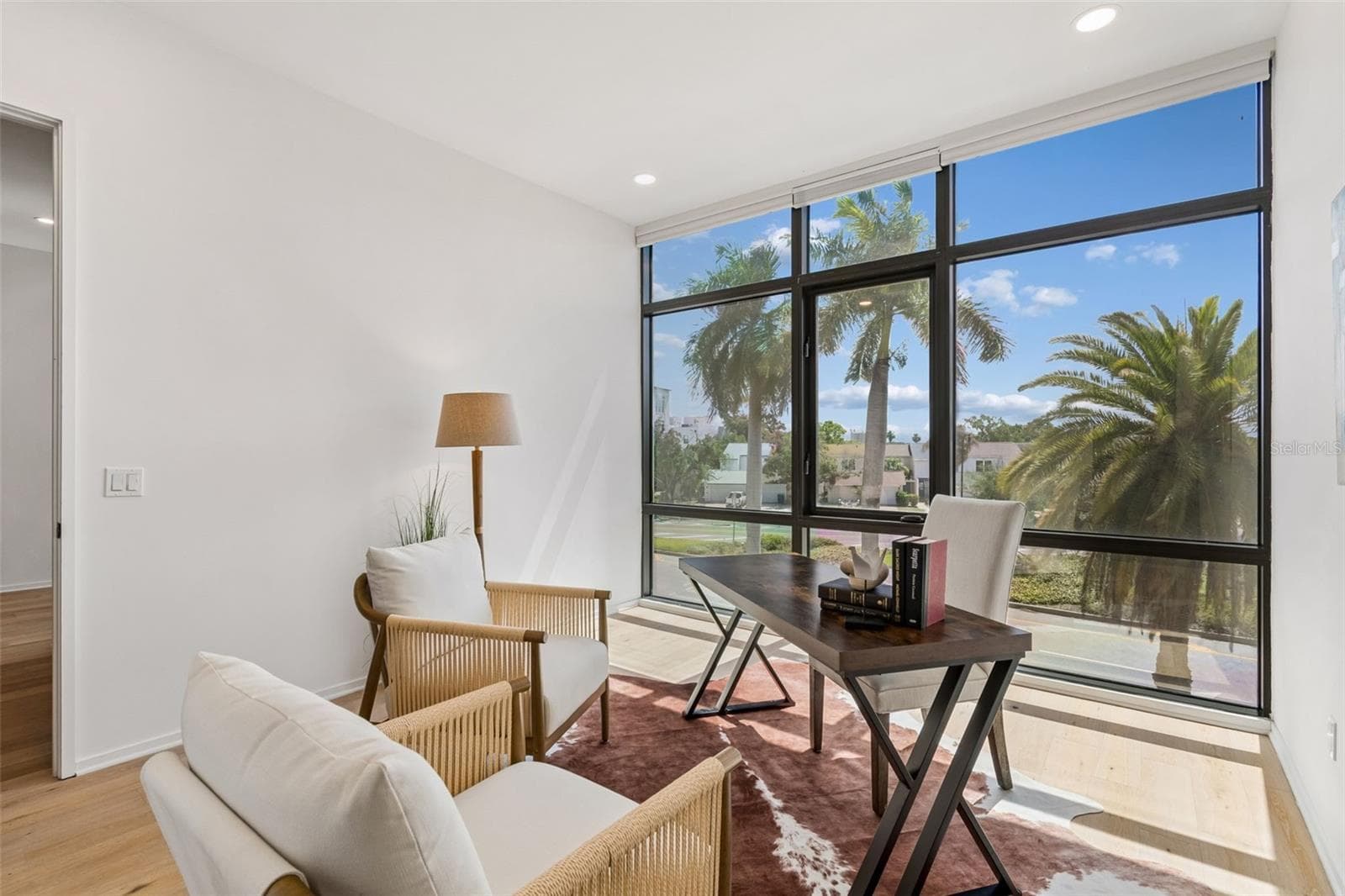 Townhouse at 94 W DAVIS BLVD., TAMPA, photo 28 of 100