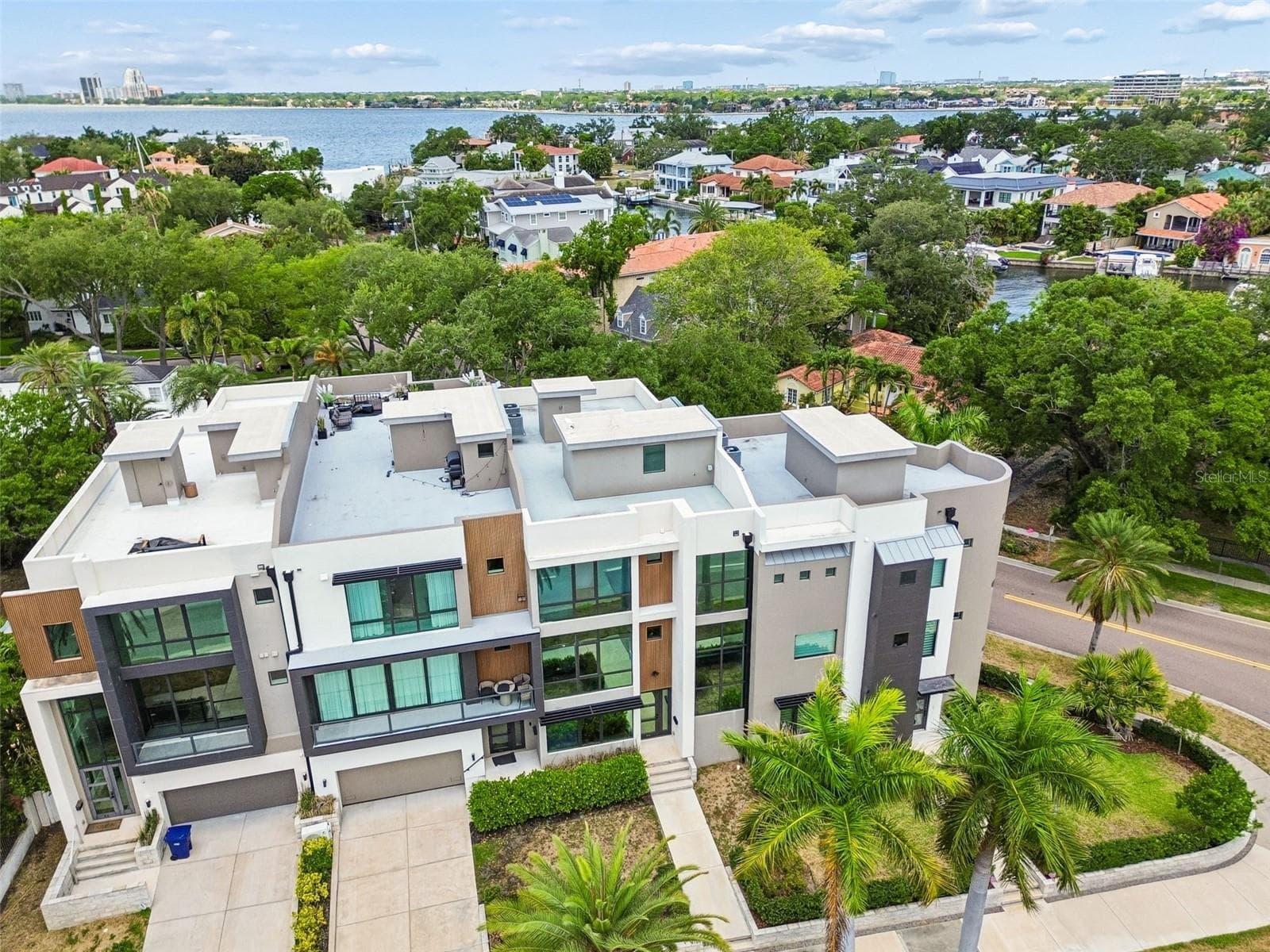 Townhouse at 94 W DAVIS BLVD., TAMPA, photo 81 of 100