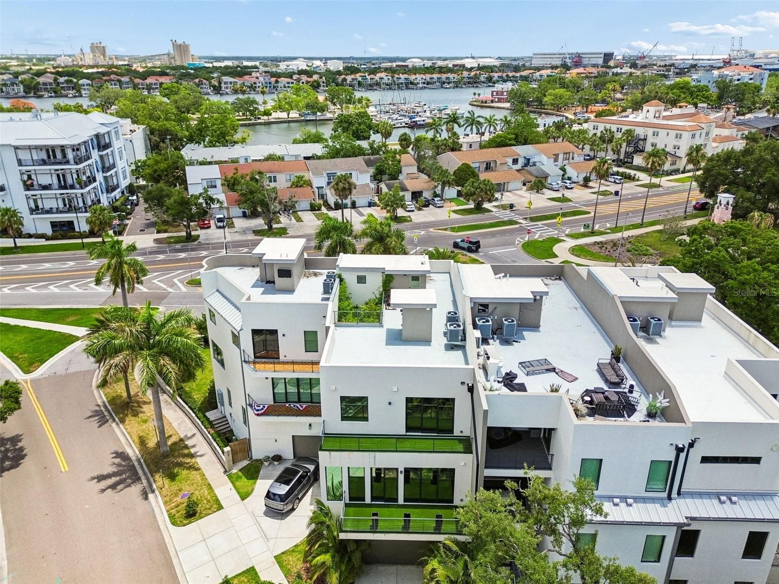 Townhouse at 94 W DAVIS BLVD., TAMPA, photo 94 of 100