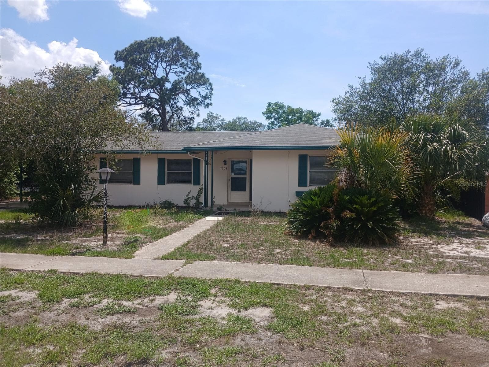 7304 ACORN CIR