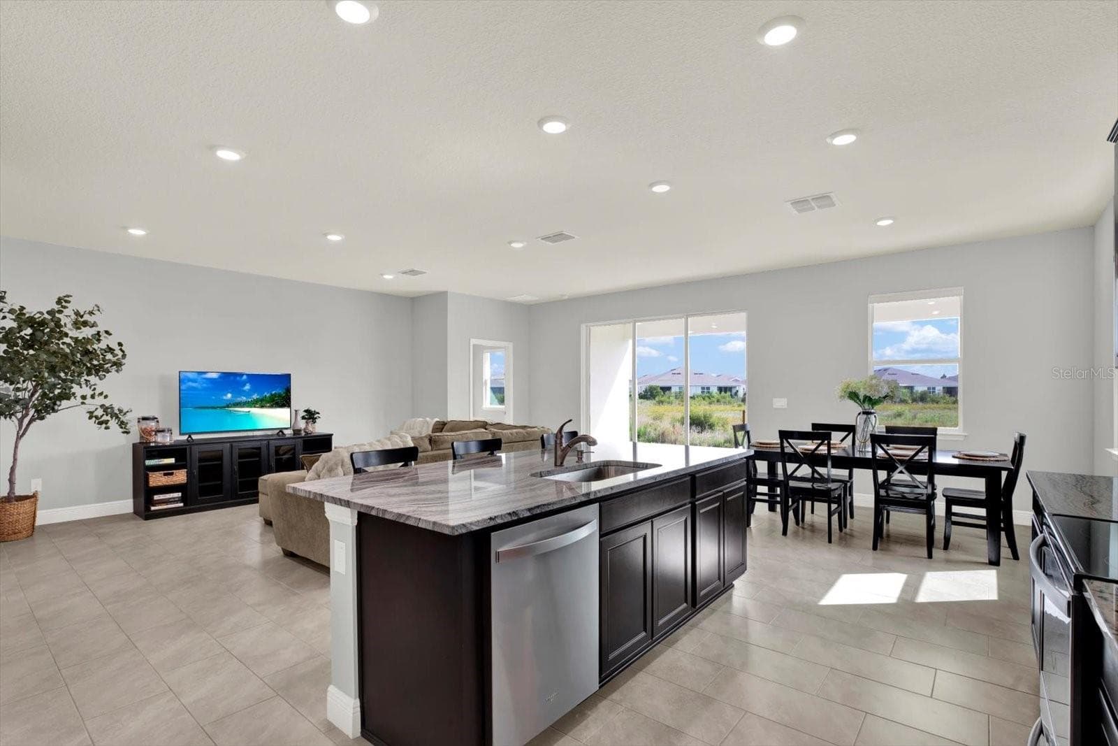Kitchen - stainless steel appliances - 32332 ROSEPINE BLVD, WESLEY CHAPEL