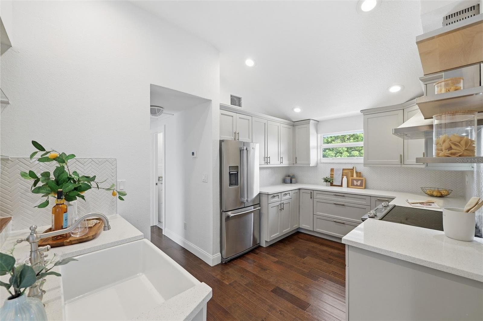 Kitchen - 7 GEORGIA AVE, CRYSTAL BEACH