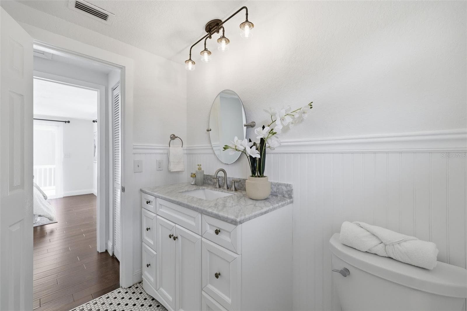 Bathroom 2 - 7 GEORGIA AVE, CRYSTAL BEACH