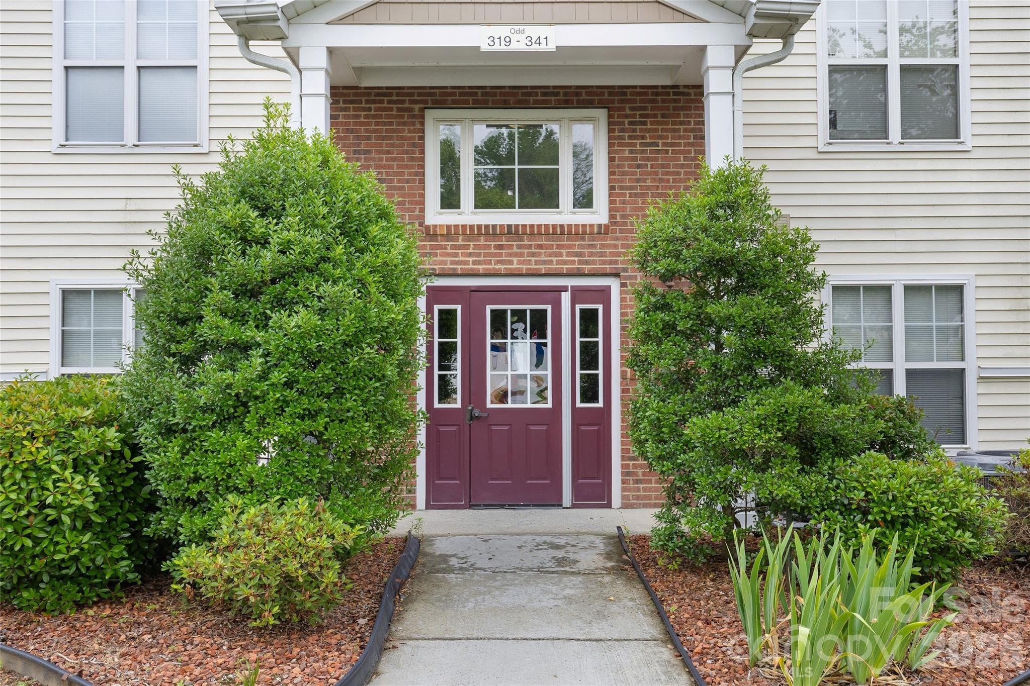 Condominium at Charlotte, photo 2 of 48