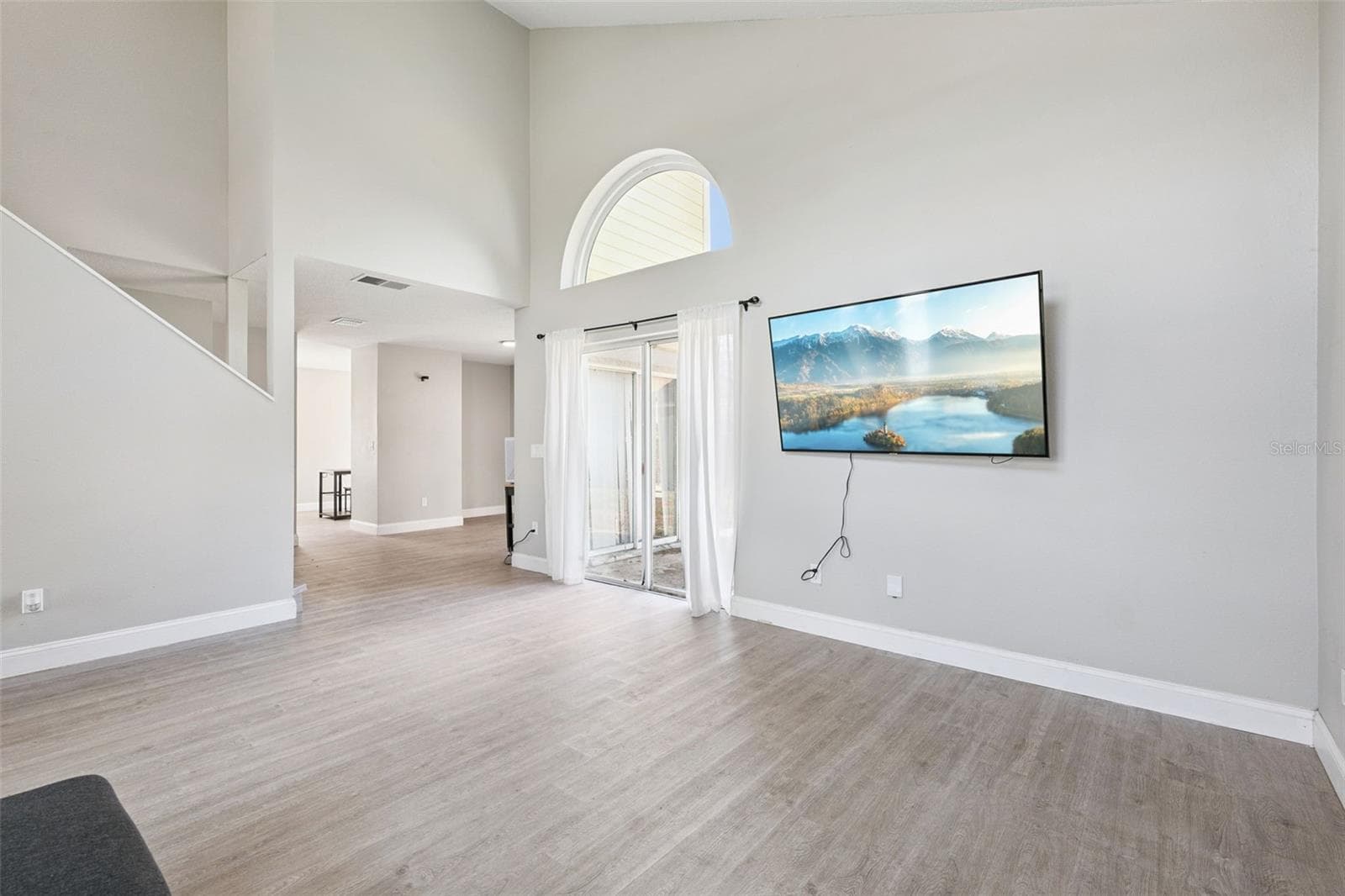 Single Family Residence at 622 COLORADO WOODS CT, ORLANDO, photo 5 of 35