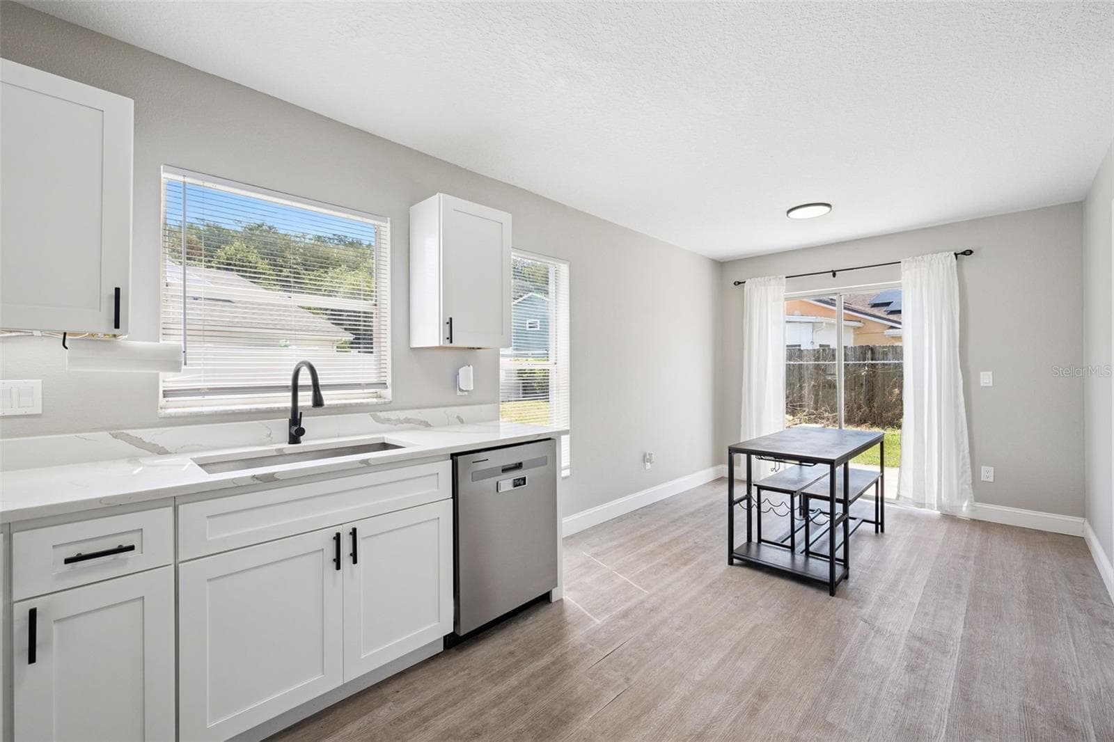 Single Family Residence at 622 COLORADO WOODS CT, ORLANDO, photo 8 of 35