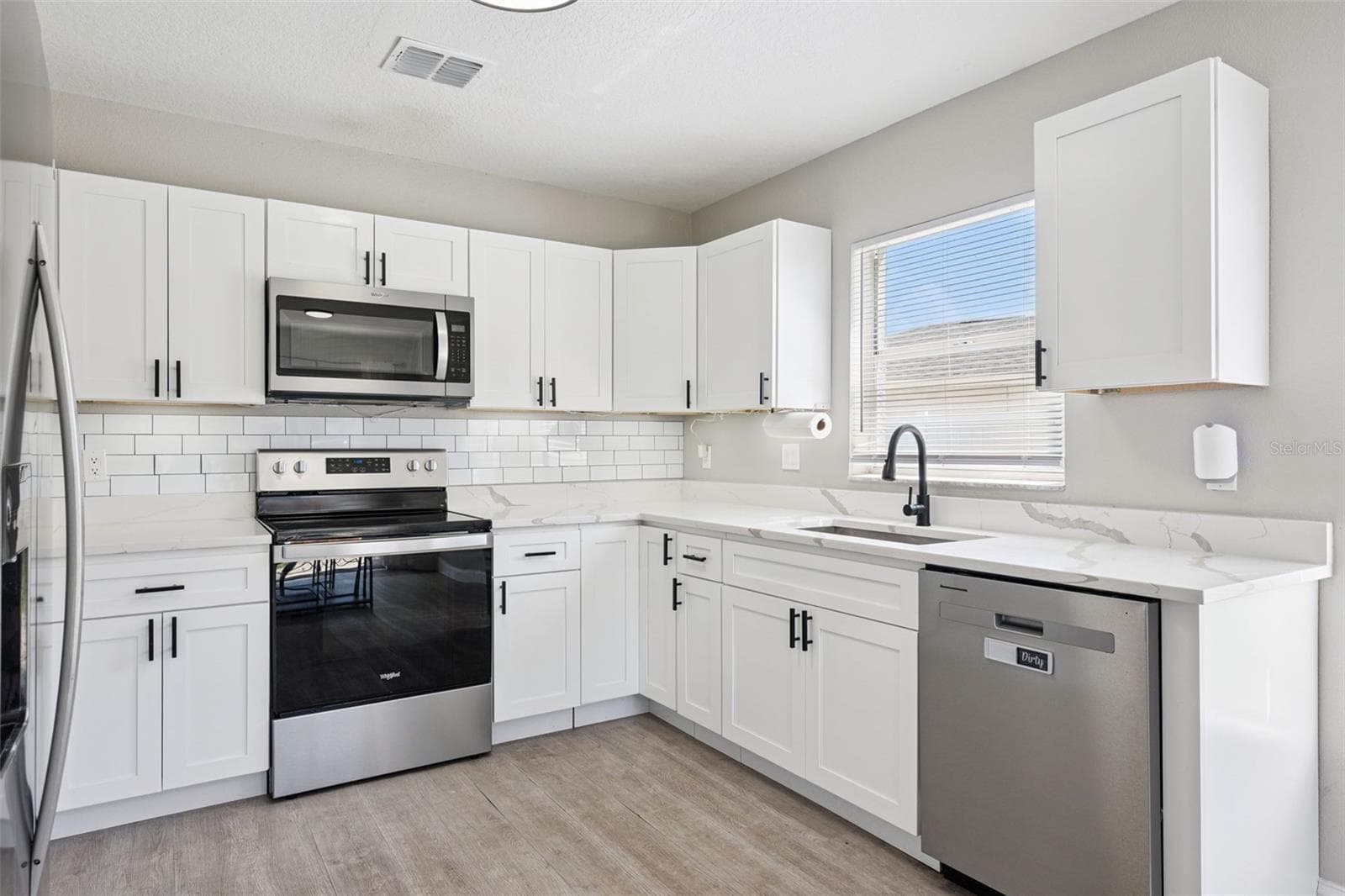 Single Family Residence at 622 COLORADO WOODS CT, ORLANDO, photo 11 of 35