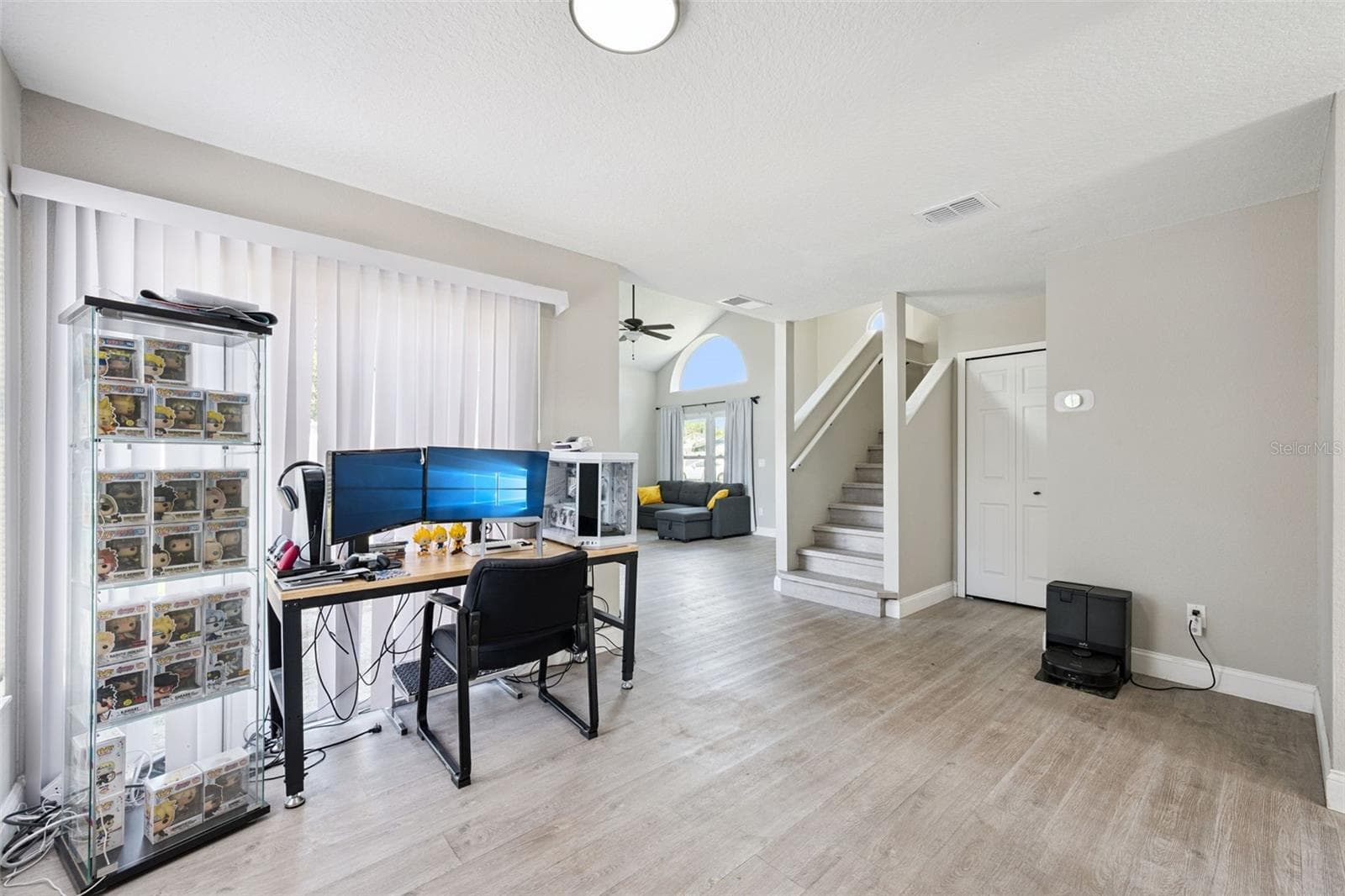 Single Family Residence at 622 COLORADO WOODS CT, ORLANDO, photo 13 of 35