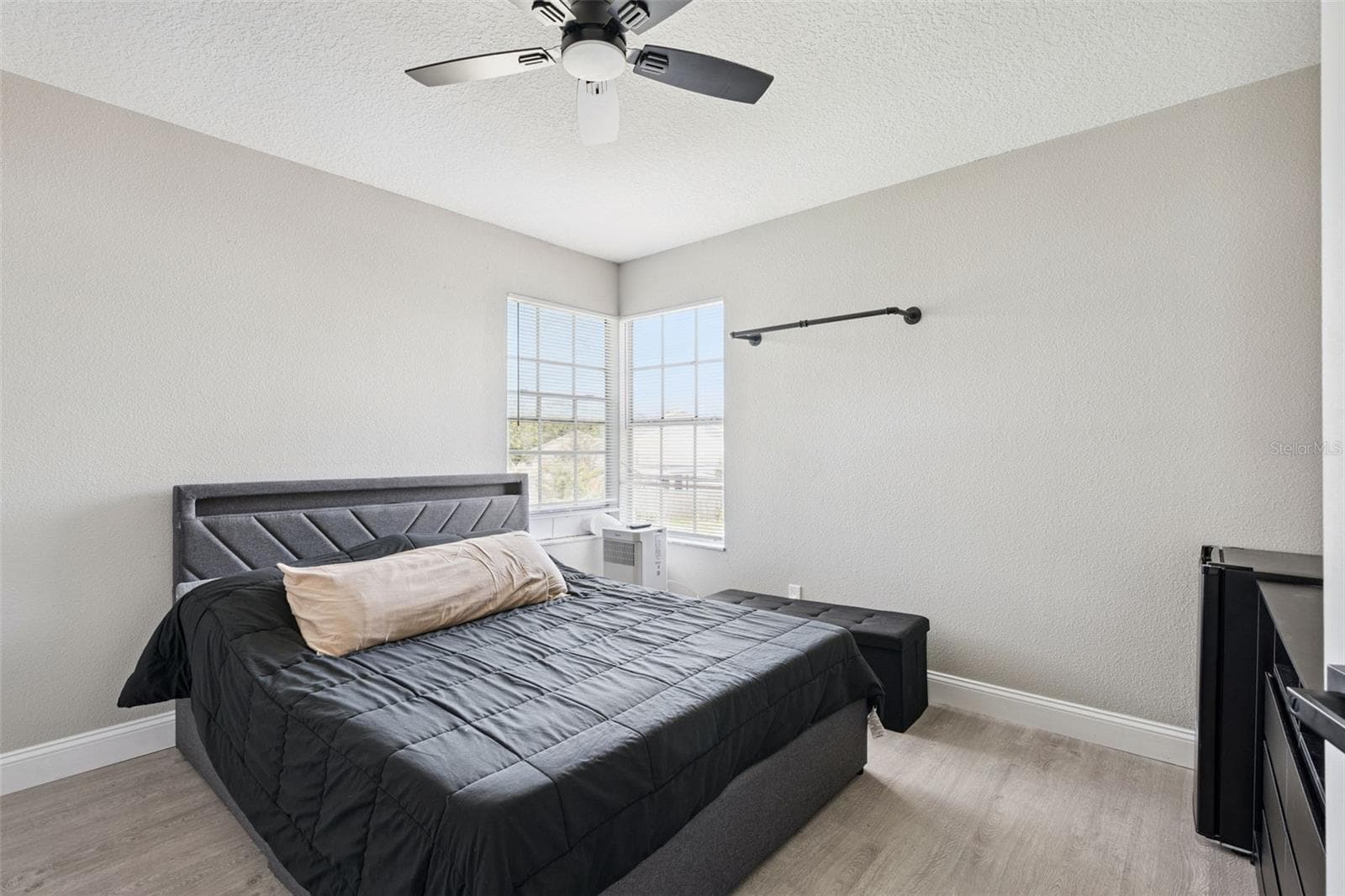 Single Family Residence at 622 COLORADO WOODS CT, ORLANDO, photo 19 of 35