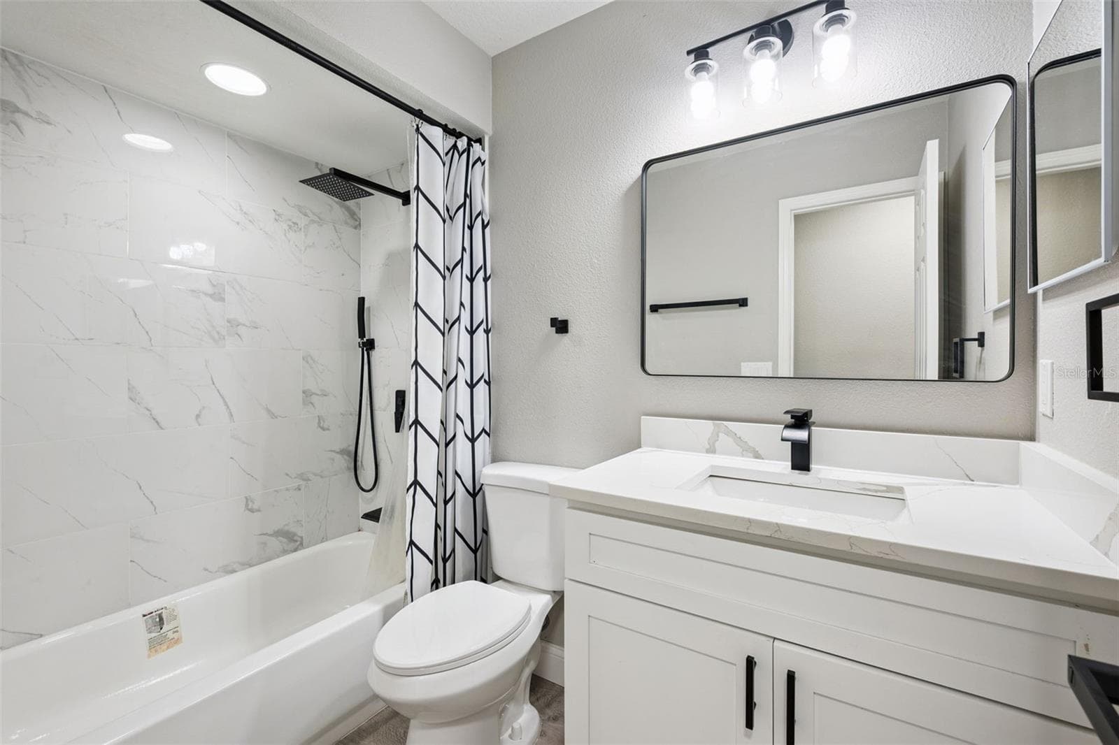 Single Family Residence at 622 COLORADO WOODS CT, ORLANDO, photo 26 of 35
