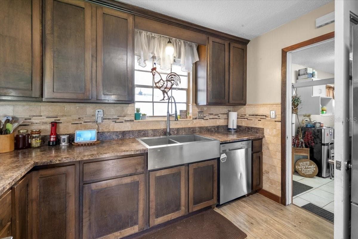 Single Family Residence at 7422 S COUNTY ROAD 231, LAKE BUTLER, photo 20 of 57