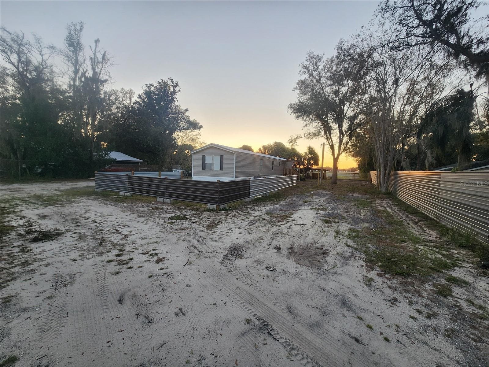 Manufactured Home at 1333 WILKINSON DR, PLANT CITY, photo 4 of 27