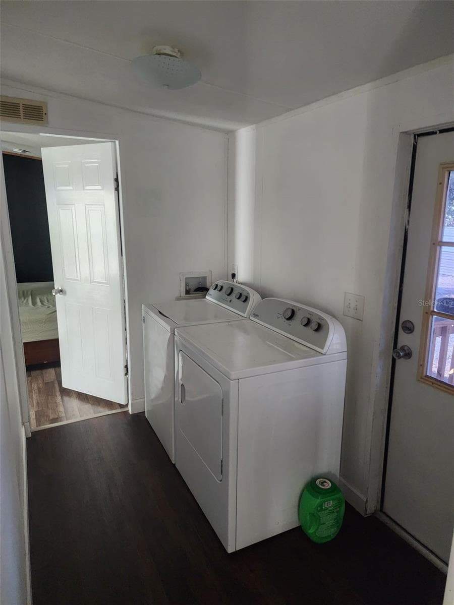 Manufactured Home at 1333 WILKINSON DR, PLANT CITY, photo 19 of 27